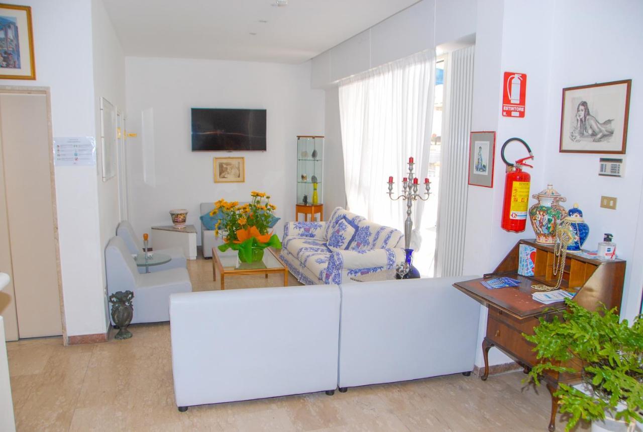 Hotel Marilonda Ρίμινι Εξωτερικό φωτογραφία
