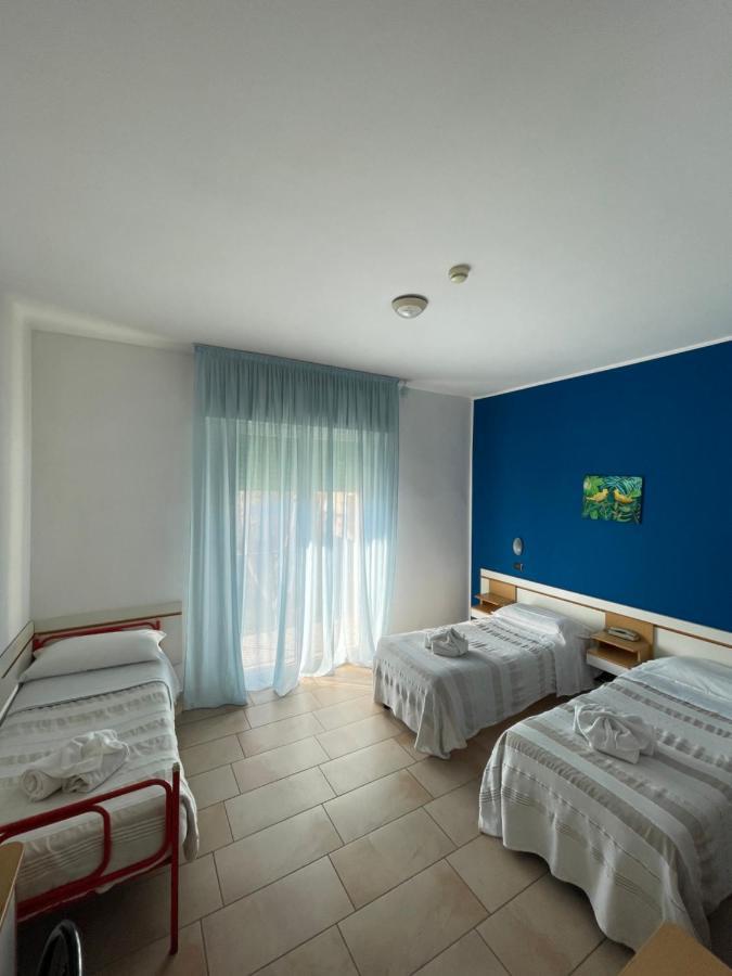 Hotel Marilonda Ρίμινι Δωμάτιο φωτογραφία