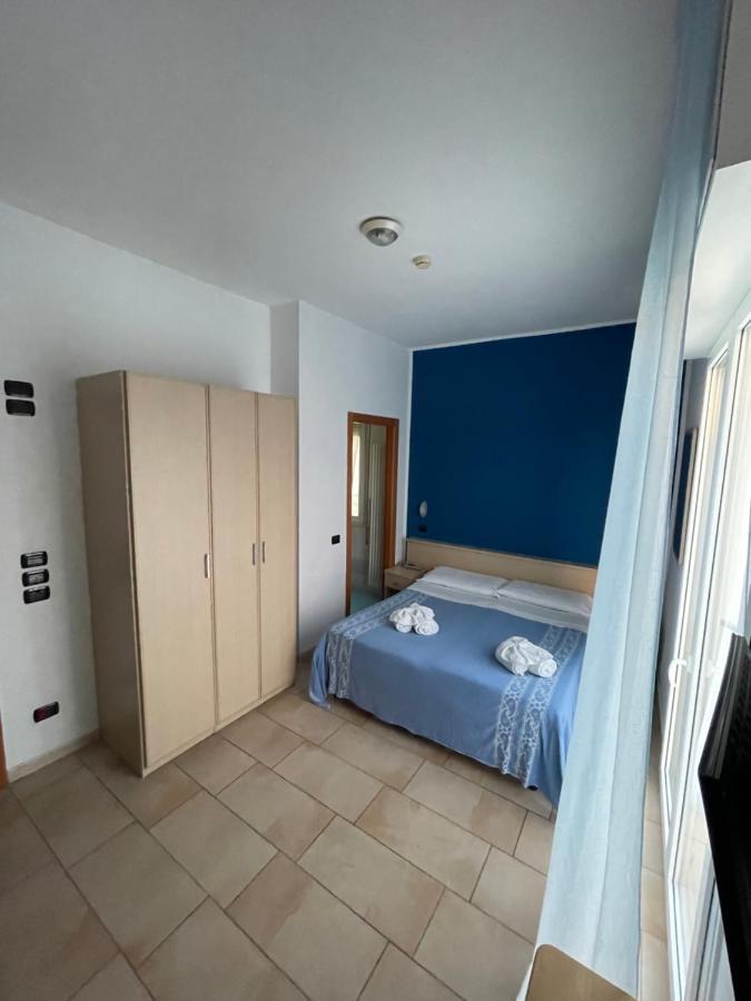 Hotel Marilonda Ρίμινι Δωμάτιο φωτογραφία